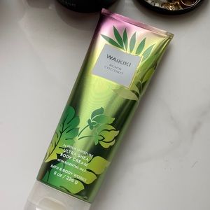 Bath & Body Works Waikiki Beach Coconut Ultra Shea Body Cream